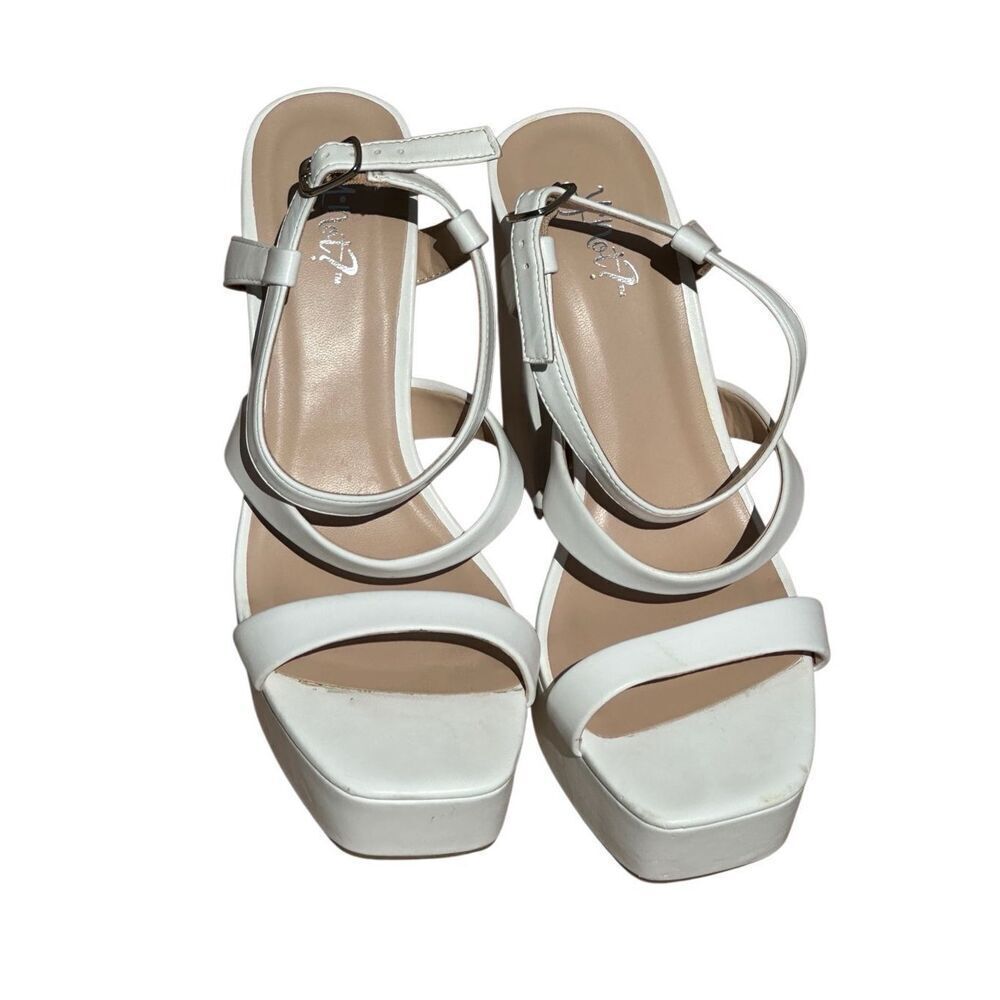 Y.Not? White Platform Block Heel Sandals Women’s Size 8 Ankle Strap Square Toe